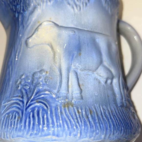 Vintage Blue White Pitcher w 3D Cow Ironstone Stoneware Pottery - Picture 14 of 14